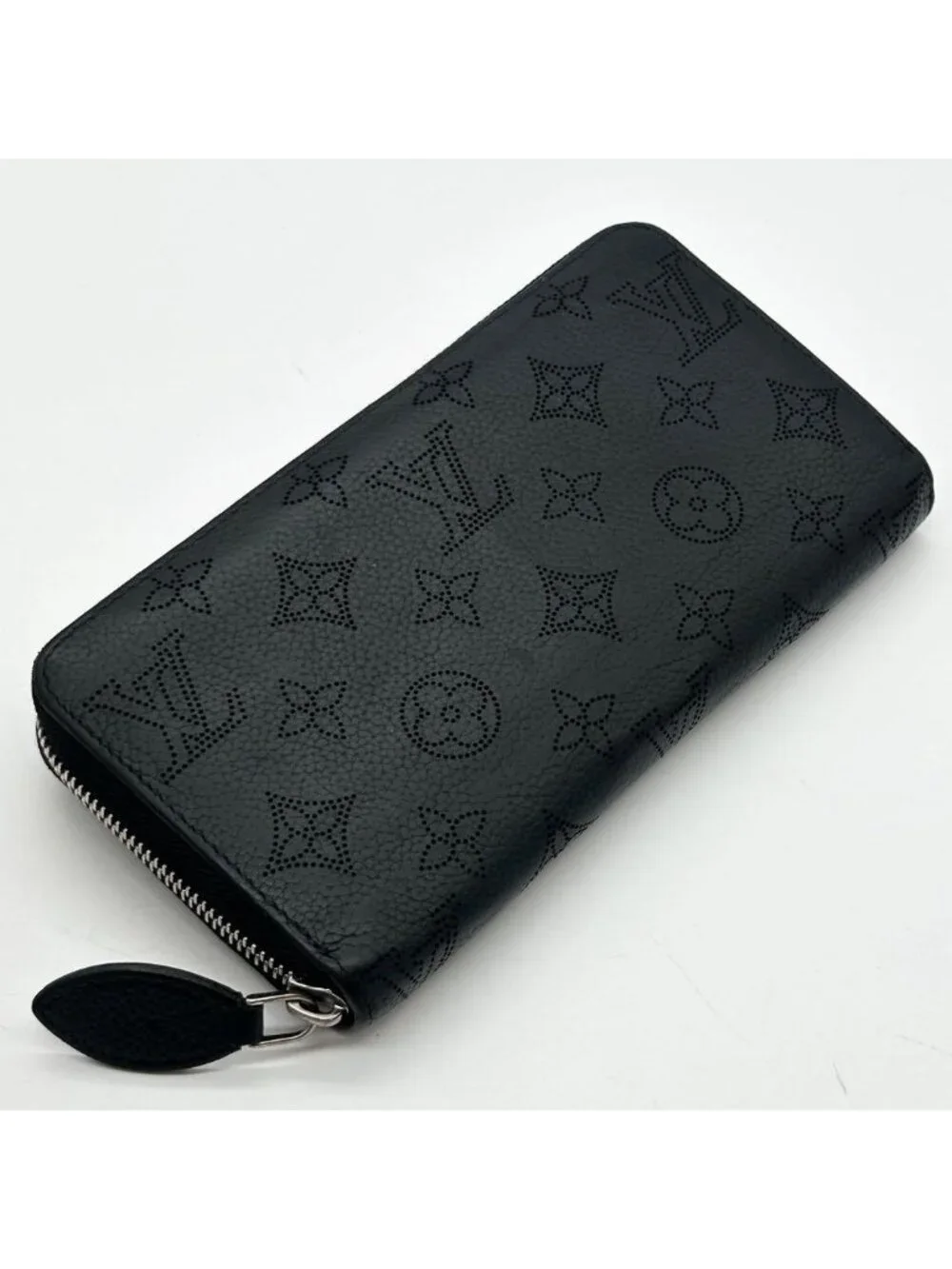 Louis Vuitton Zippy Wallet Mahina Monogram Round - Picture 4 of 13